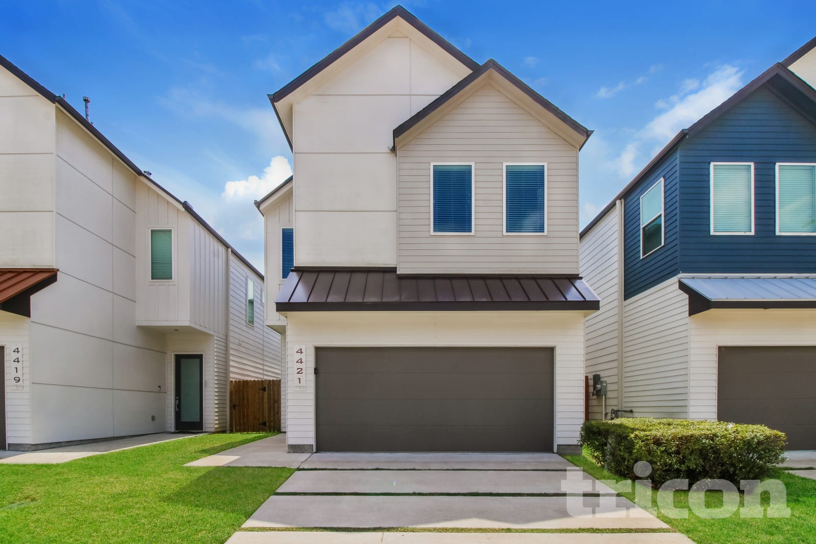 3 Bedroom House – 4421 Bora Bora Ln, Houston, TX, 77045-1735