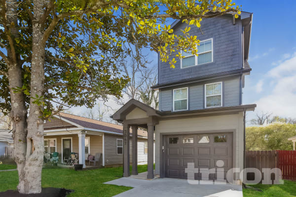 1711 Southwind Drive Charlotte NC | Tricon