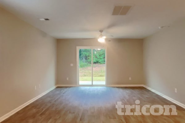 ルーム・ツアーズ 3 Rental Homes in Greensboro, NC | Tricon