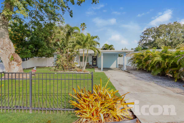 32437 Fish Hook Loop Wesley Chapel FL | Tricon