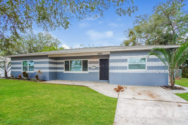 32437 Fish Hook Loop Wesley Chapel FL | Tricon