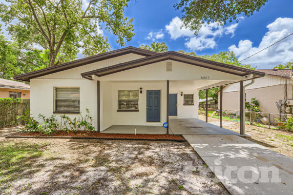 32437 Fish Hook Loop Wesley Chapel FL | Tricon