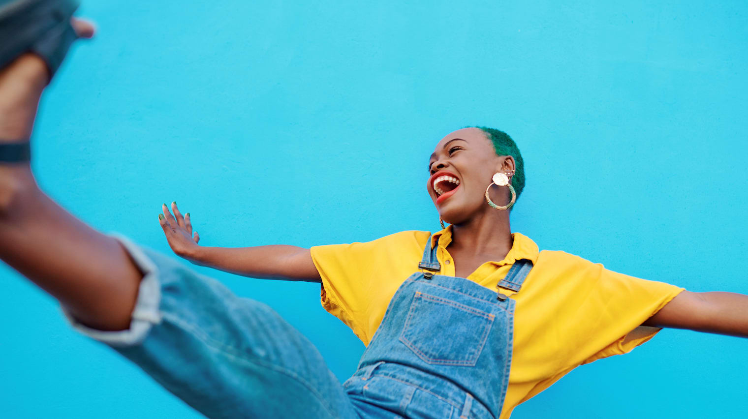 smart ways to avoid expense policy headaches - happy woman