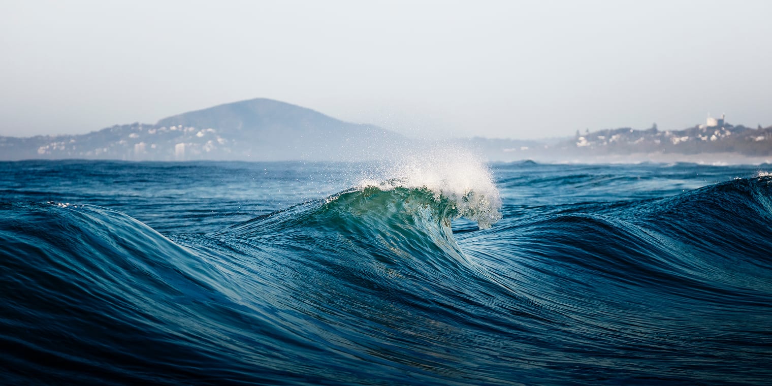 Ocean wave. egencia alternatives