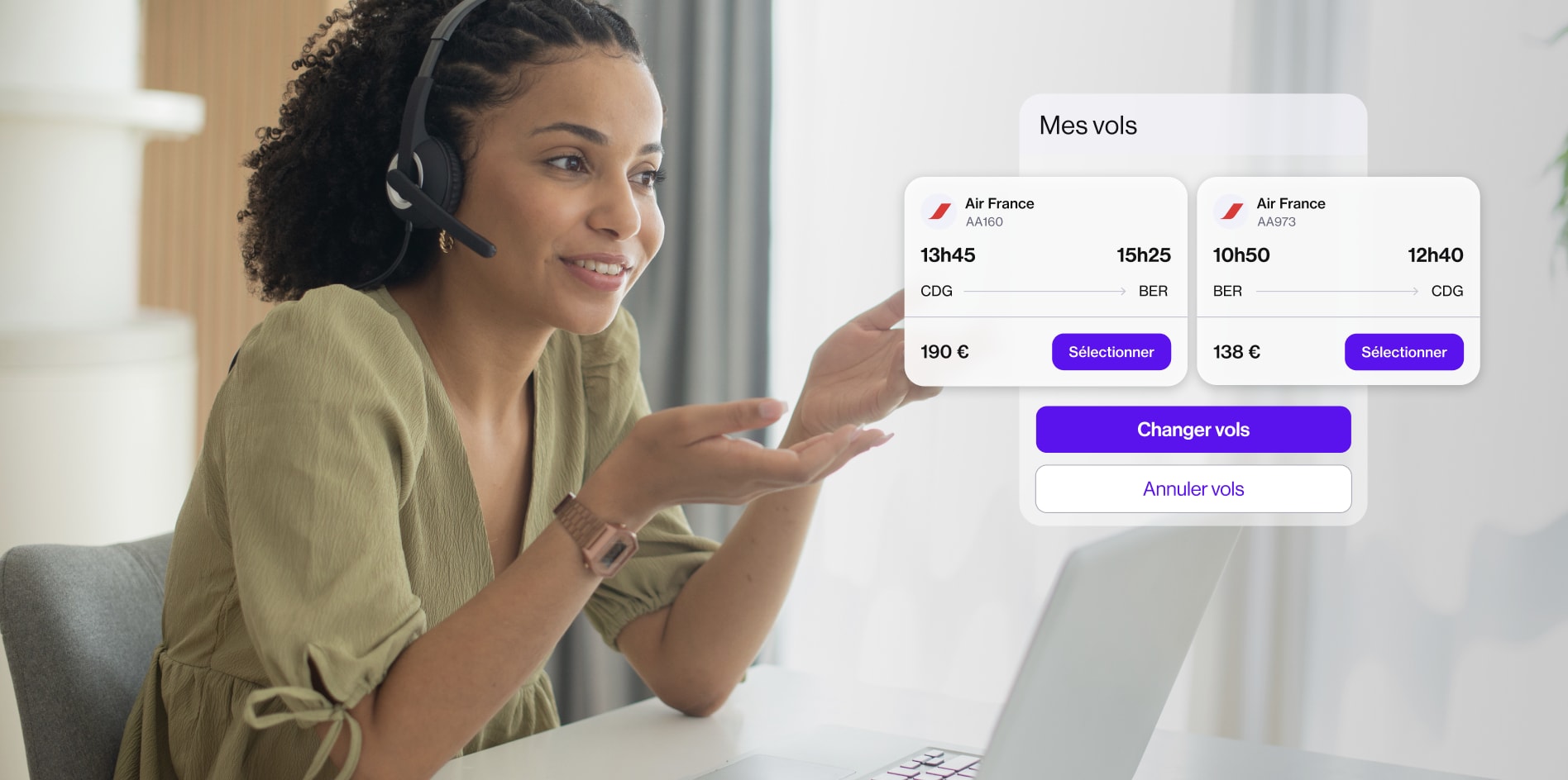 Une agent Navan assiste un voyageur pour changer ses vols