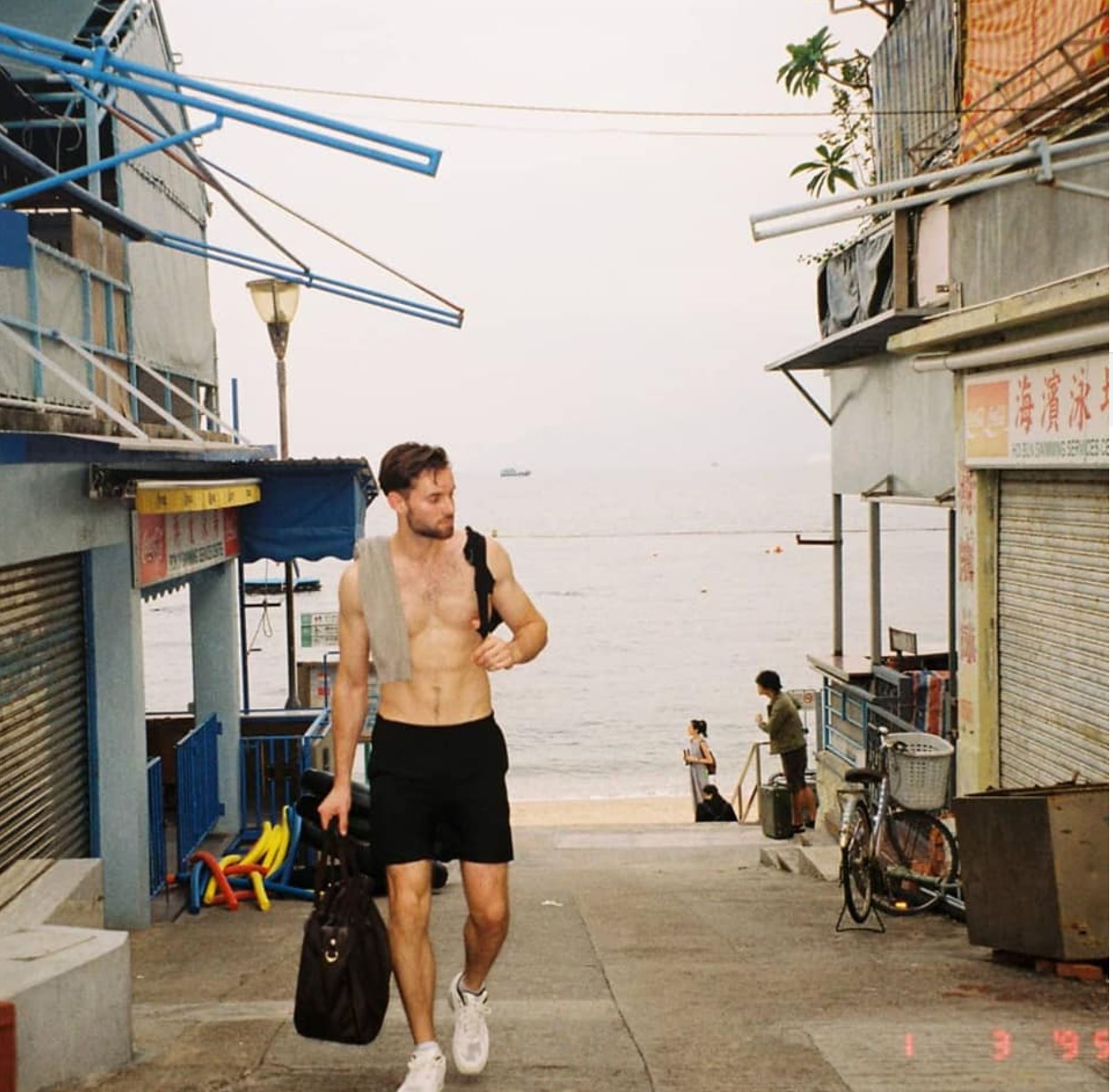 Cheung Chau Island, walking towards the heart of the island