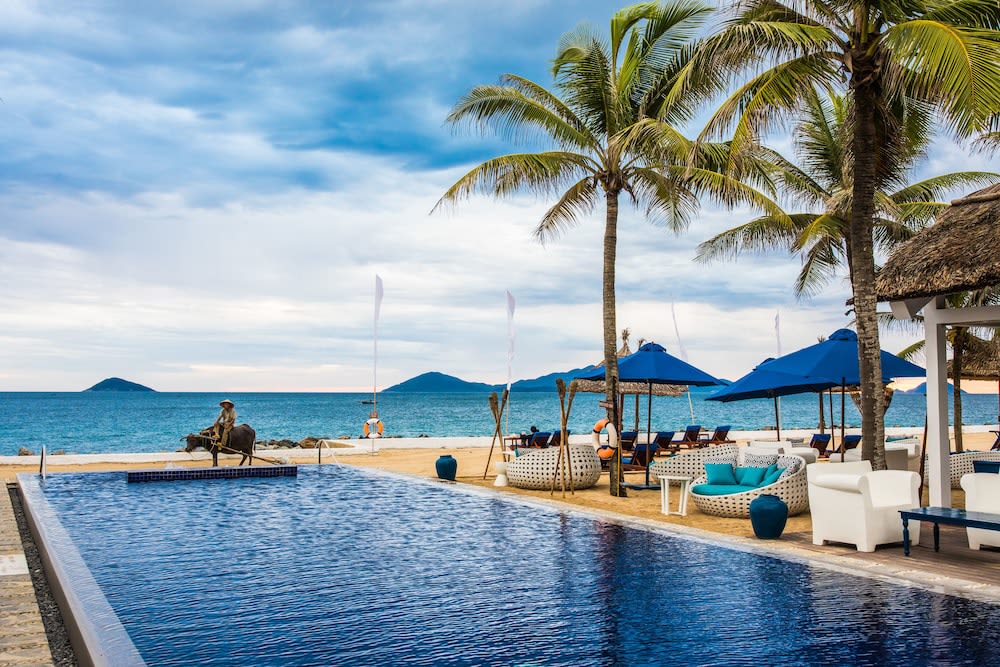 5성급인 선라이즈 리조트, 15만 원에 모십니다.