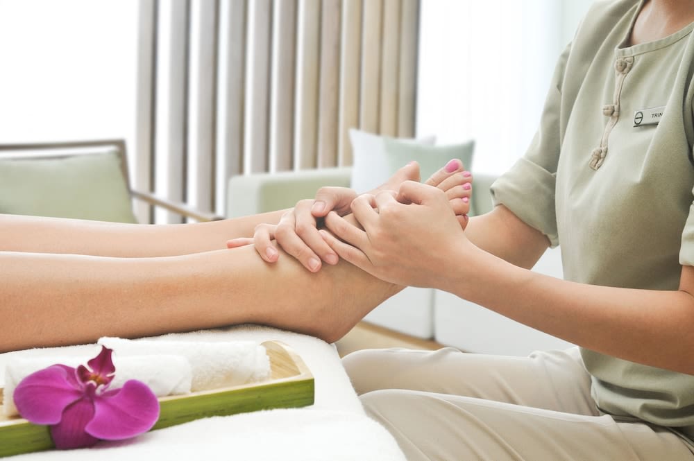 무료로 제공되는 발 마사지.