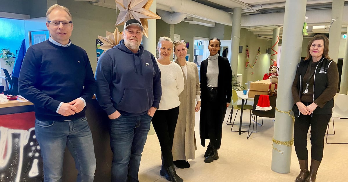 Triple-S gir julegave til Verdenshuset Haugenstua