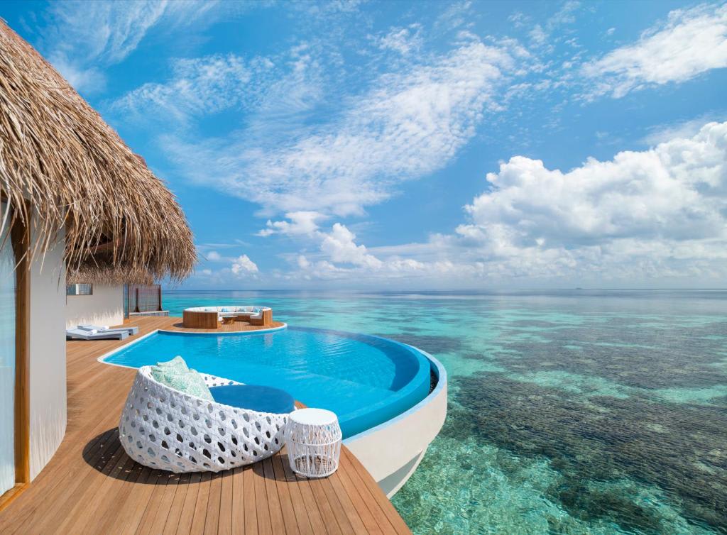 The 5 Best Water Villas in Maldives for an Unforgettable Holiday Experience 3 The 5 Best Water Villas in Maldives for an Unforgettable Holiday Experience 1