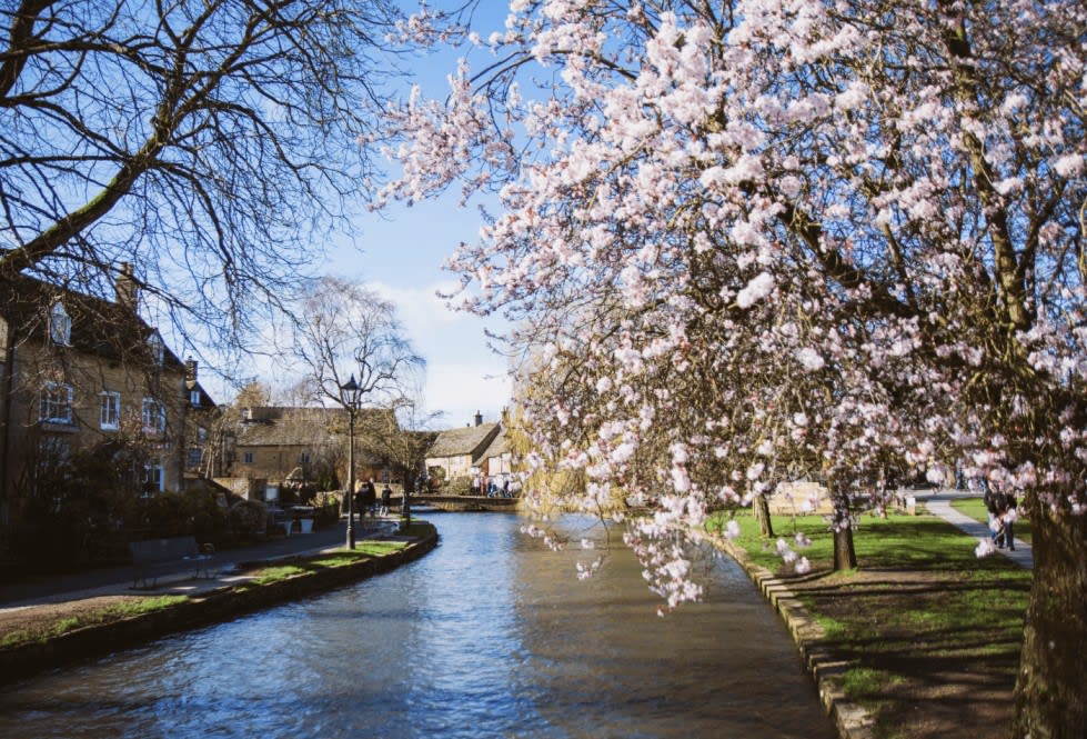 Cotswolds Villages: An Enchanting Guide to the 6 Hidden Charms 1 Bourton-on-the-Water as part of cotswolds villages