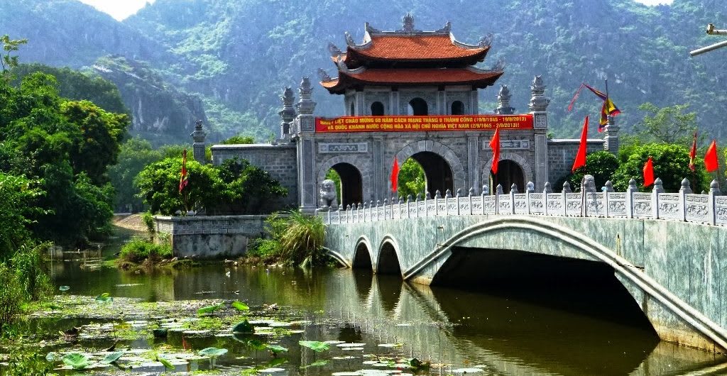 Discover the 4 Adventure and Culture of Vietnam: A Guide to Ninh Binh and Hue 2 Hoa Lu Ancient Capital