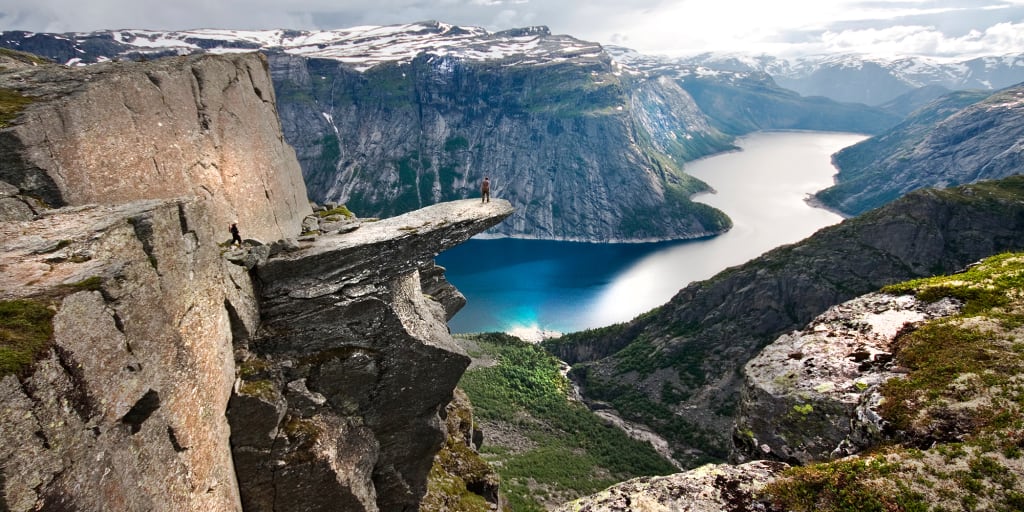 Norway In October Embrace The Enchanting Autumn Charm Triplou norway-in-october-embrace-the-enchanting-autumn-charm-triplou