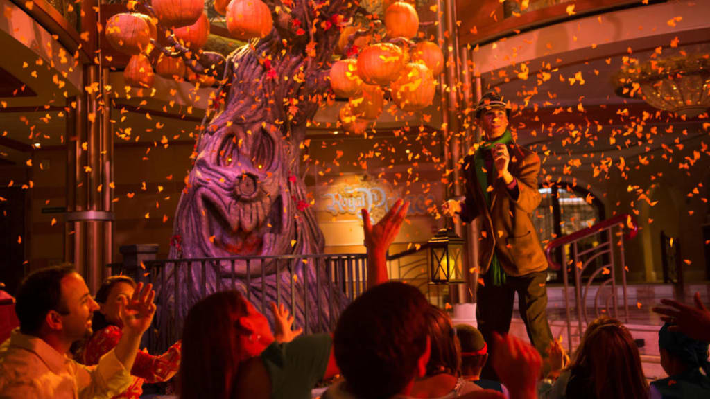Norway in October - Embrace the Enchanting Autumn Charm 2 Halloween Cruise