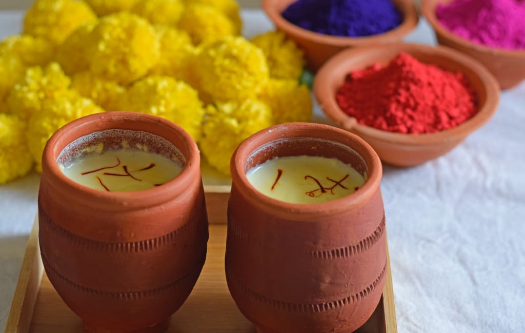 Enjoy Holi festival in India: 5 Compelling Reasons to Travel 8 Thandai
