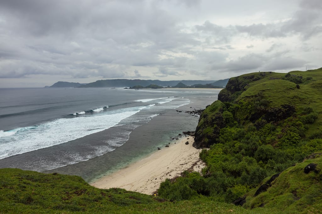 Indonesia: A Guide to Discover the 5 Best Beaches and Water Sports 5 Tanjung Aan Beach