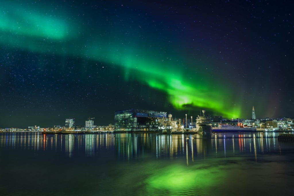 Iceland in February: Embrace the Mesmerizing Arctic Charms 5 Northern Lights Tours