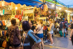 10 exhilarating things to do in Bangkok, Thailand before this year ends! 4 Chatuchak-market
