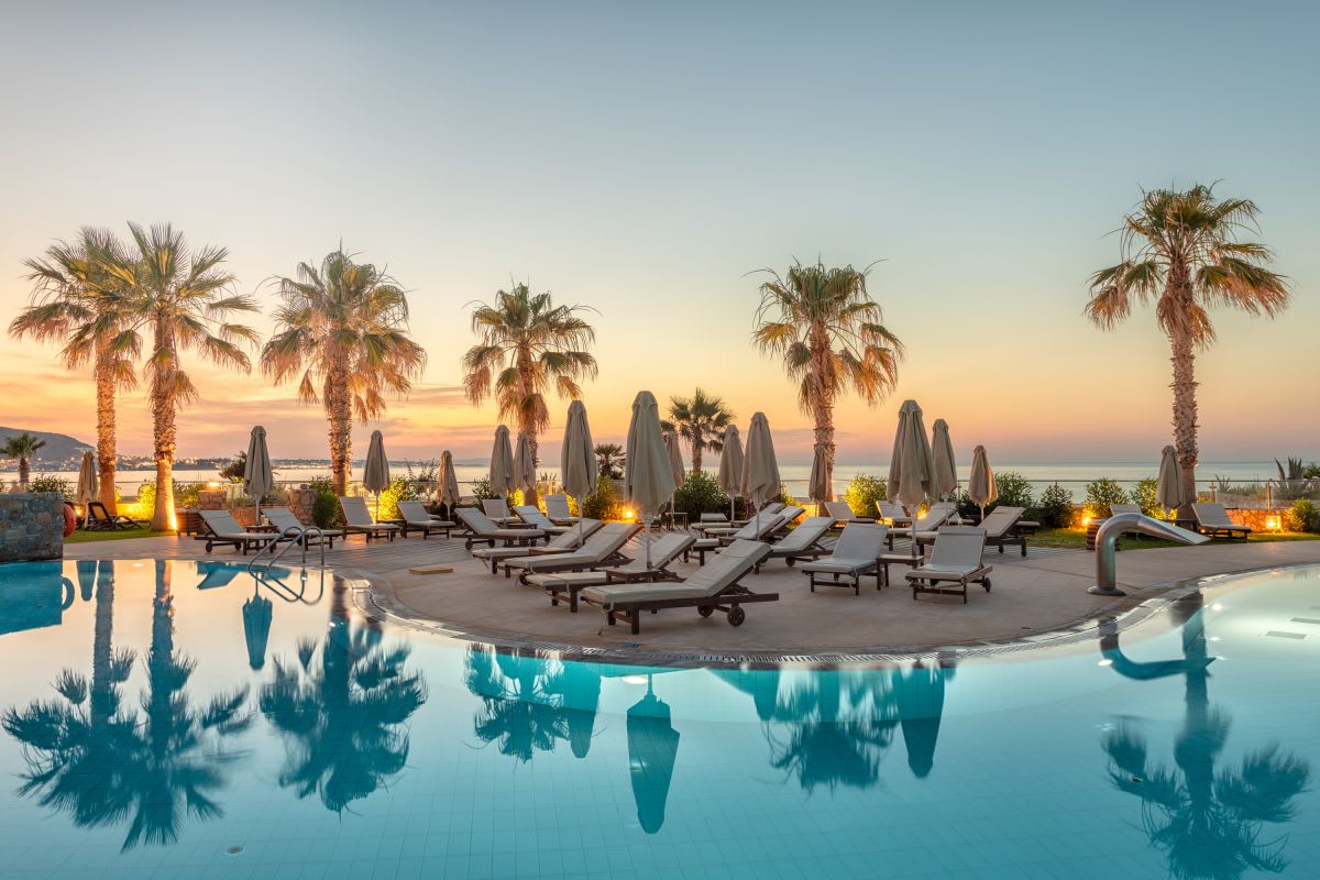 בריכה במלון נופש Amirandes Grecotel Exclusive Resort בריכה במלון נופש Amirandes Grecotel Exclusive Resort