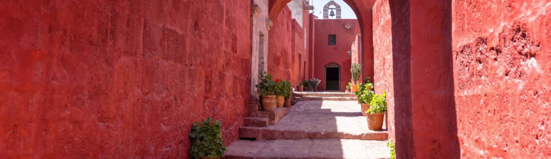 Iquitos - Arequipa uçak bileti