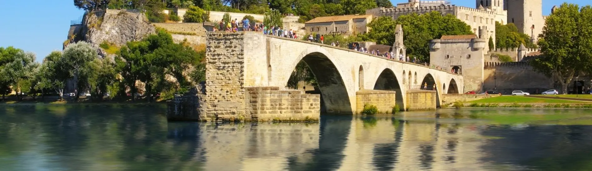 Avignon uçak bileti