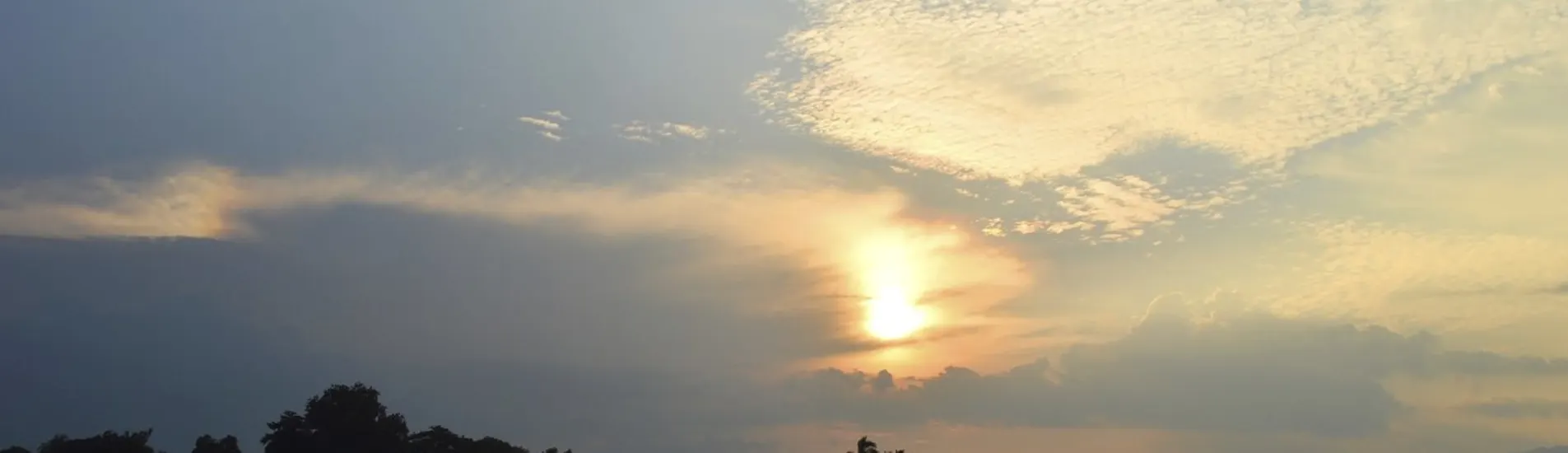 Kentung uçak bileti