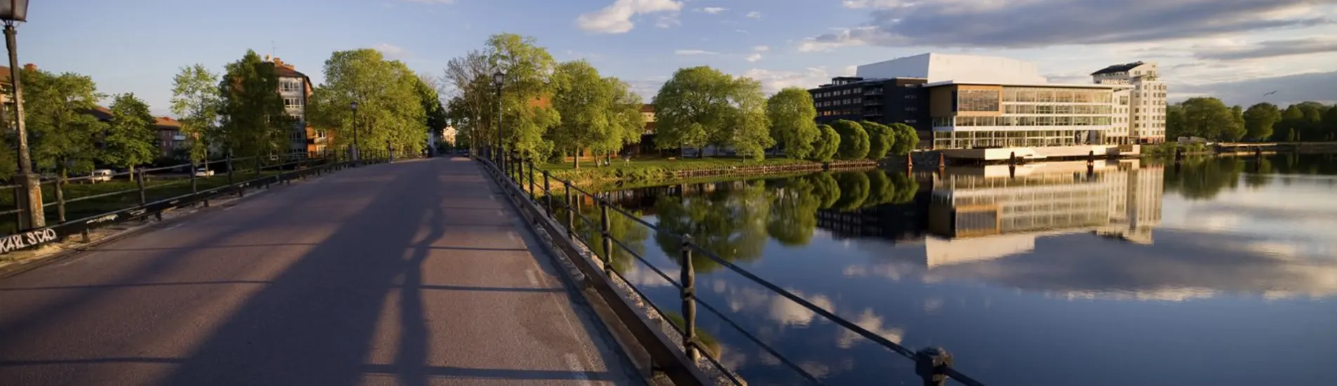 Karlstad uçak bileti