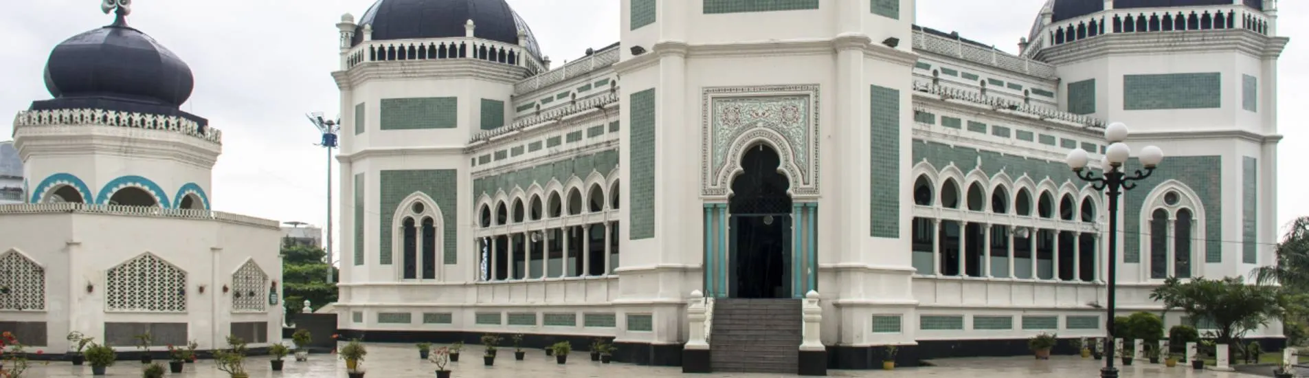 Tembagapura - Medan uçak bileti