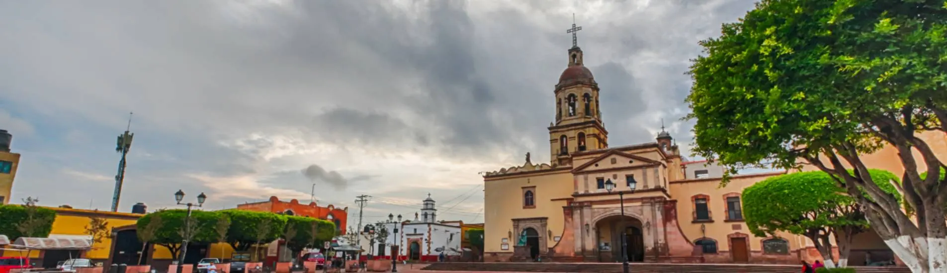 San José del Cabo - Santiago de Querétaro uçak bileti