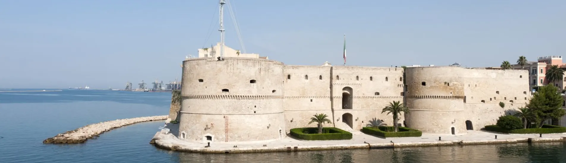 Taranto uçak bileti