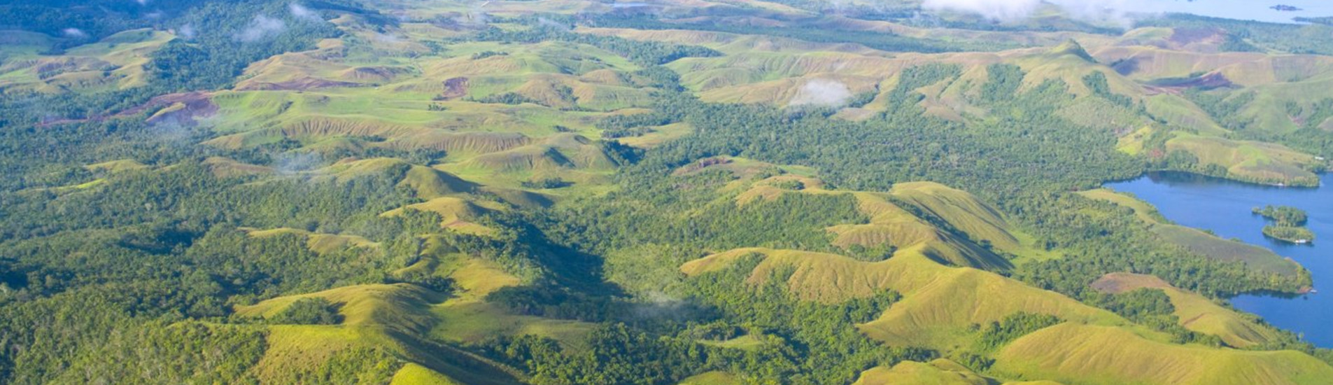 Kavieng uçak bileti