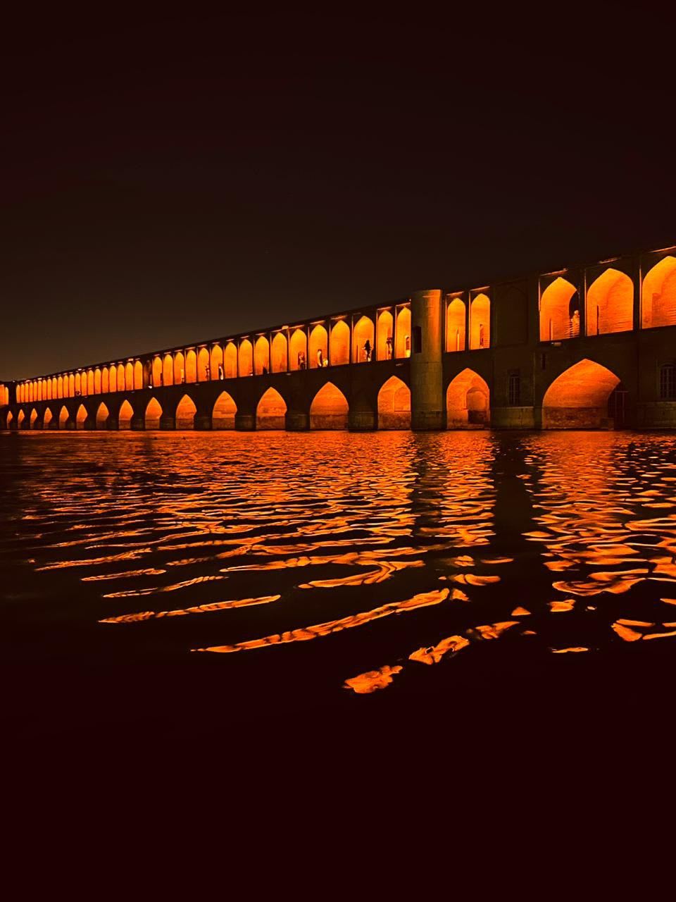 Si-o-se-pol Bridge