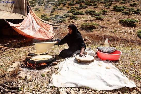 Nomad Bread Baking Rug Weaving