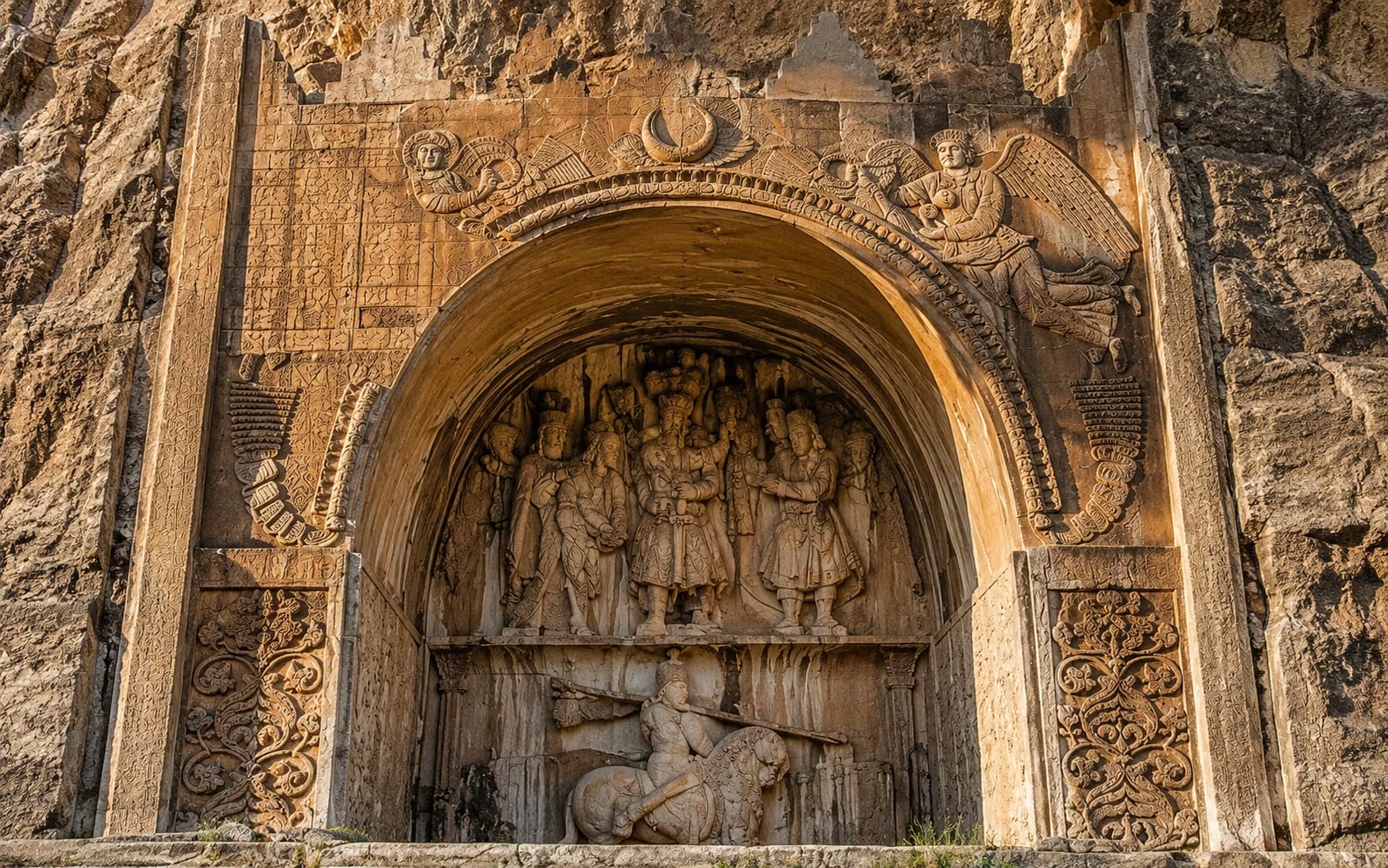 Taq-e Bostan
