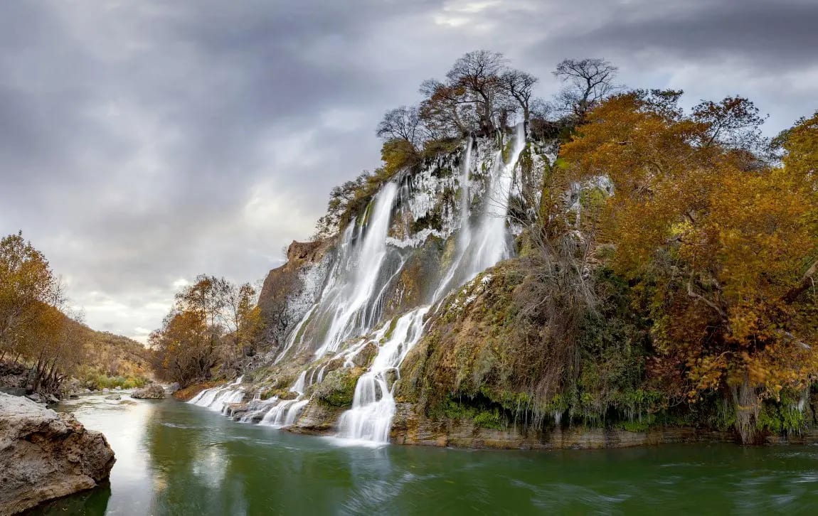 Bisheh Waterfall