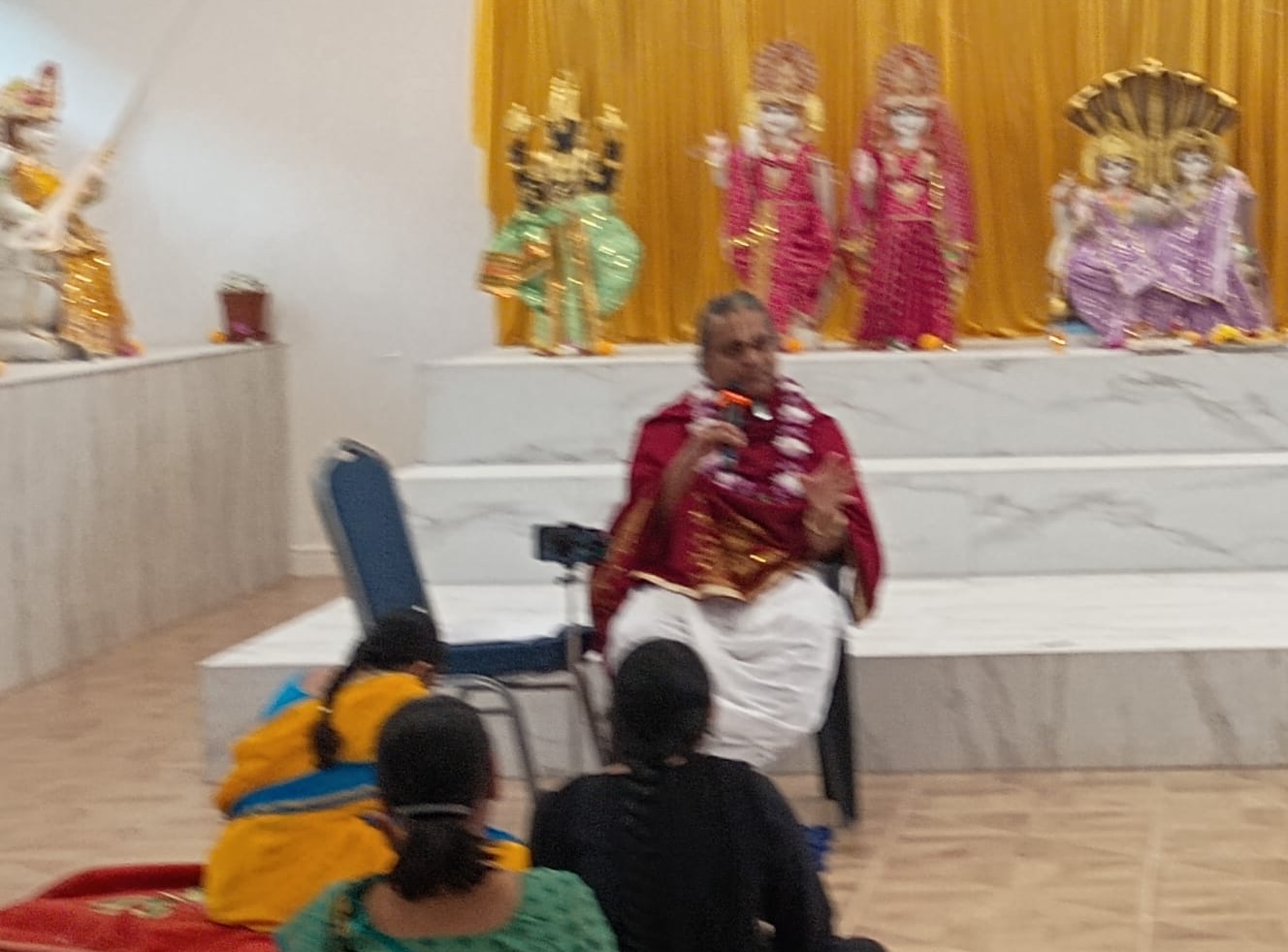 Discourse by Dr. Rangan Ji at Oxford Hindu Mandir