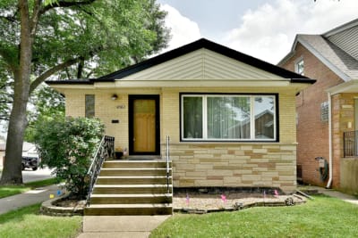 Move in Ready, all brick step ranch in Big Oaks