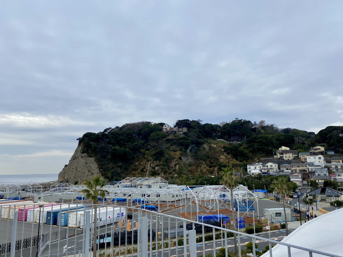 https://res.cloudinary.com/trpfrog/blog/enoshima-walk/20201229175306