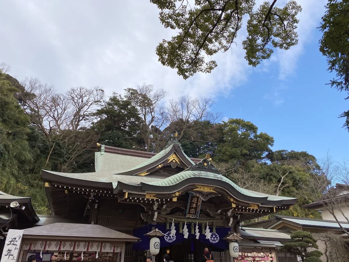 https://res.cloudinary.com/trpfrog/blog/enoshima-walk/20201229203809