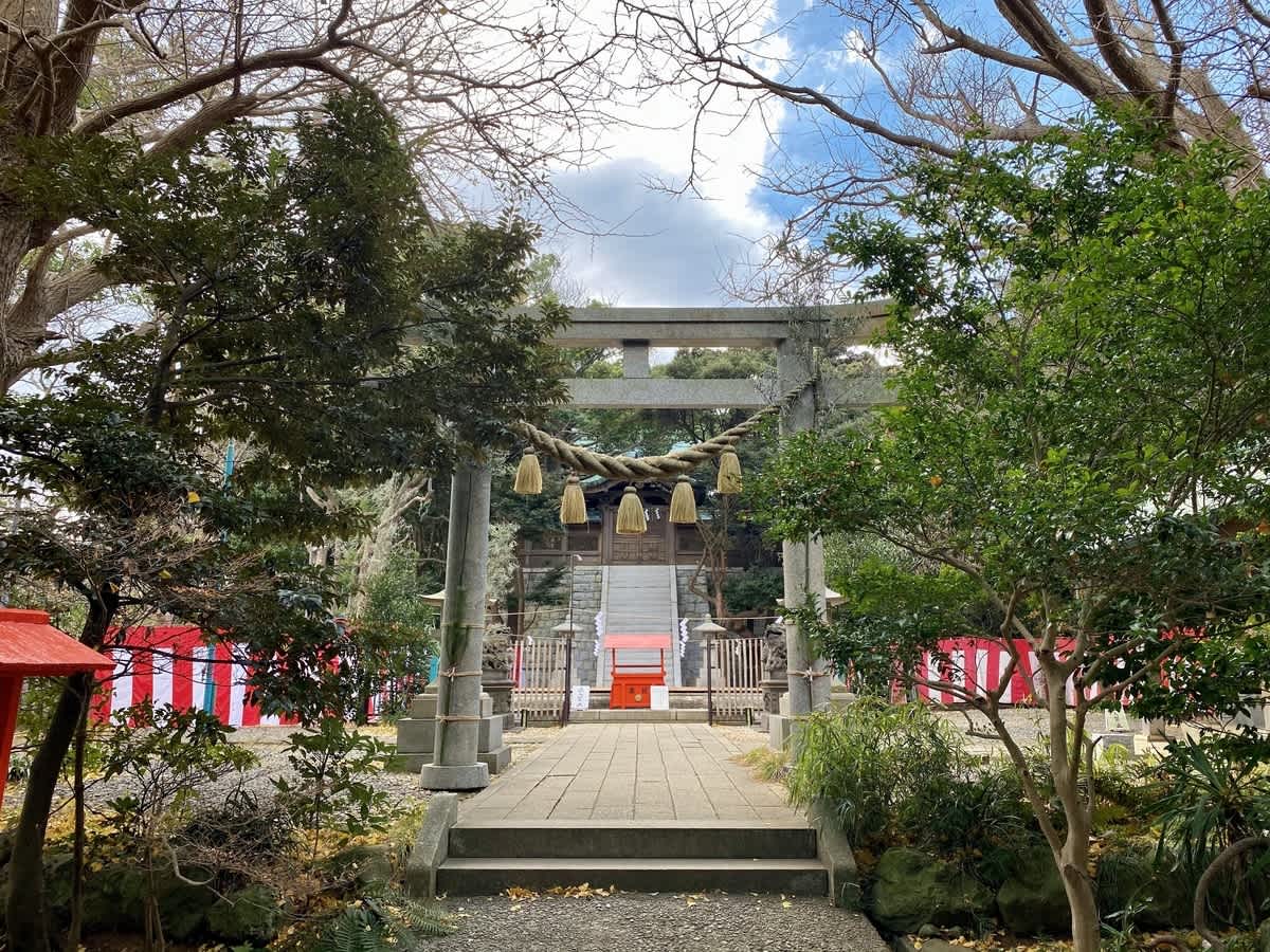 https://res.cloudinary.com/trpfrog/blog/enoshima-walk/20201229204628