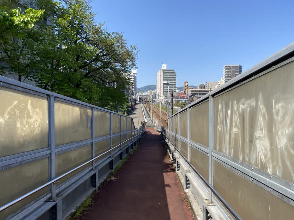 https://res.cloudinary.com/trpfrog/blog/hachioji-walking/20210709021709