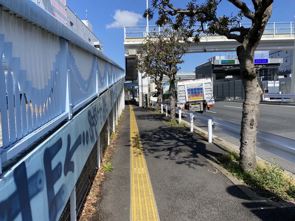 https://res.cloudinary.com/trpfrog/image/upload/v1647431990/blog/haneda-tokyo-tower/0525C512-EE8F-4813-AAB1-3279BE38F4EF_1_105_c.jpg