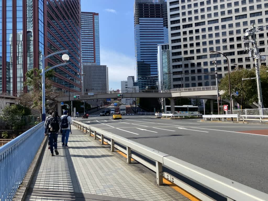 https://res.cloudinary.com/trpfrog/image/upload/v1647439550/blog/haneda-tokyo-tower/753AC0AF-E98C-4FB8-B311-D43864128E44_1_105_c.jpg