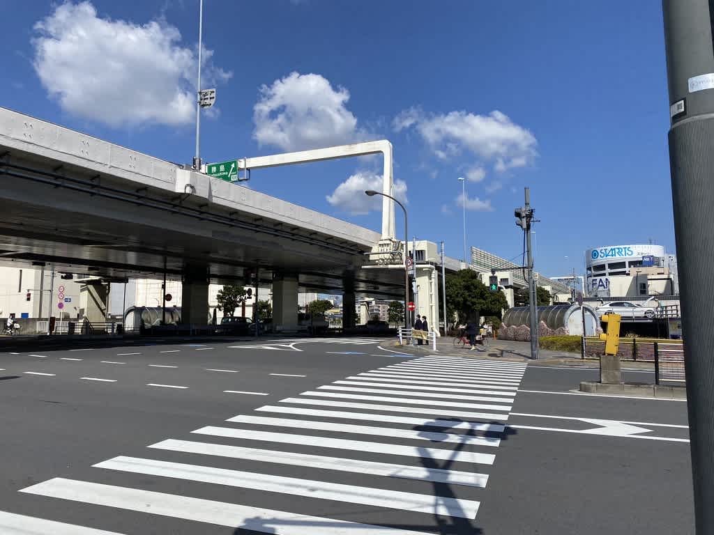 https://res.cloudinary.com/trpfrog/image/upload/v1647432490/blog/haneda-tokyo-tower/AEBC5398-142A-4AF4-B645-223BFB26D1A8_1_105_c.jpg