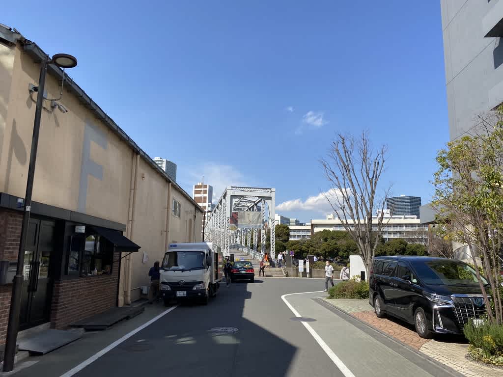 https://res.cloudinary.com/trpfrog/image/upload/v1647439128/blog/haneda-tokyo-tower/F1F5FB8A-C279-42B6-A1F0-4F23F115606D_1_105_c.jpg
