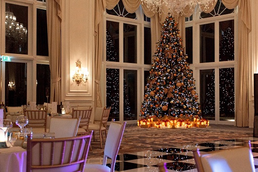 Trump Turnberry Dining Room at Christmas