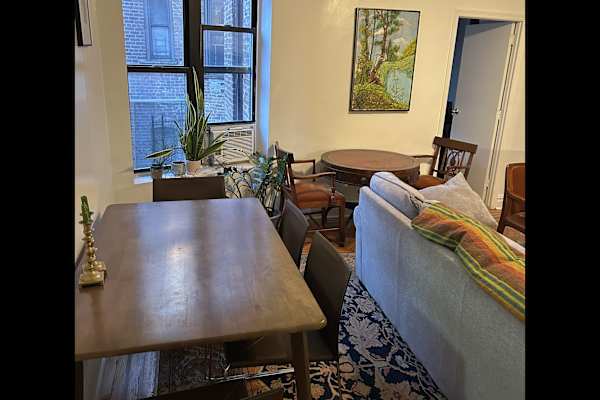 House sit in Brooklyn, NY, US