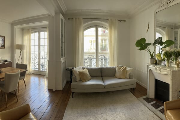 House sit in Paris, France