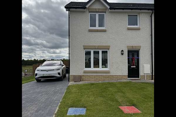House sit in Glenboig, United Kingdom