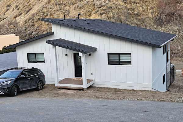 House sit in Oliver, BC, Canada